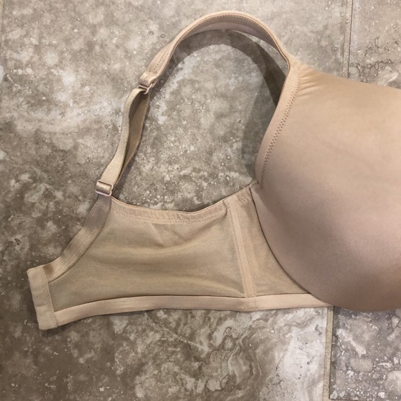 Cacique Satin Full coverage with Wire Size 40DD - Picture 2 of 11